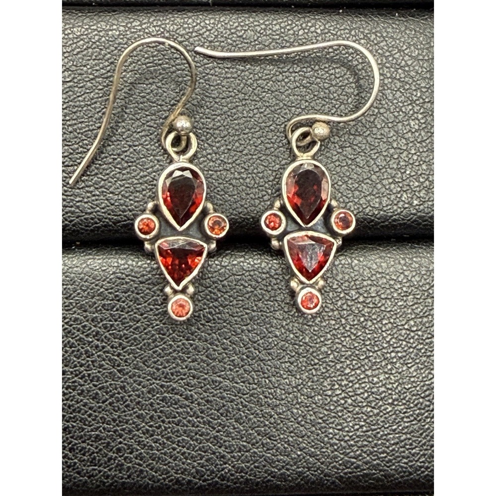 Vintage Sterling Silver Garnet Dangle Earrings J16